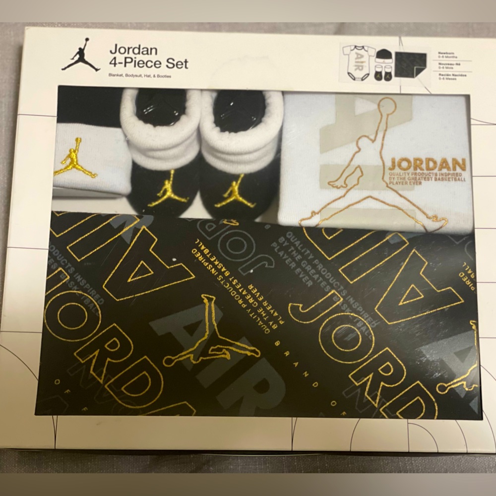 Jordan 4 piece set